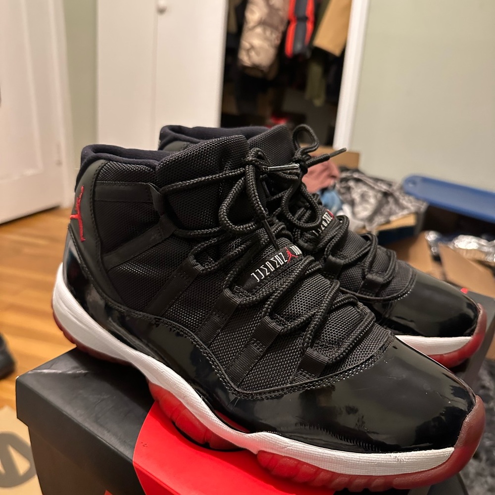 Air Jordan 11 Retro bred